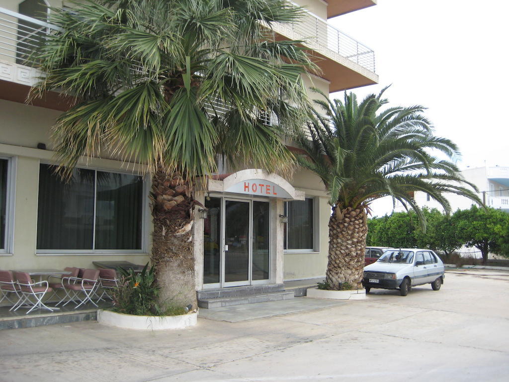 Hotel Alexandros Loutraki Экстерьер фото